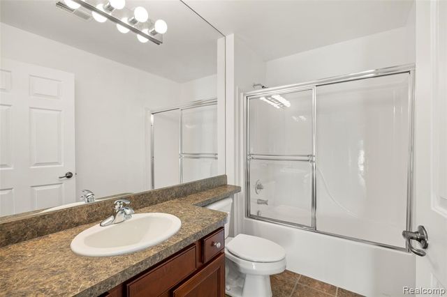 42268 Hanover Drive 4, Van Buren, MI 48111
