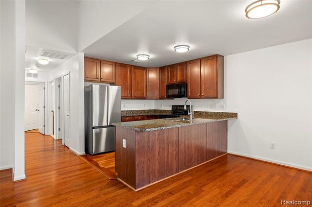 42268 Hanover Drive 4, Van Buren, MI 48111