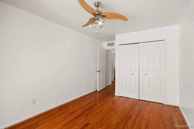 42268 Hanover Drive 4, Van Buren, MI 48111