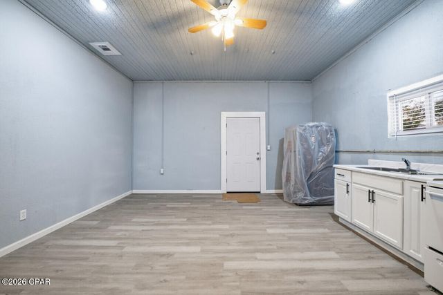 1201 E 11th Street, Panama City, FL 32401