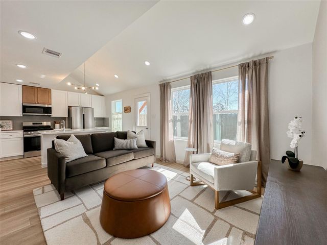 2710 Discovery Trails Court, Conroe, TX 77301