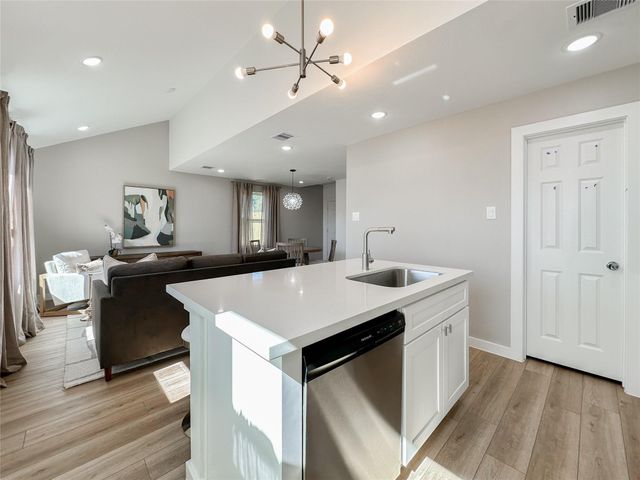 2710 Discovery Trails Court, Conroe, TX 77301