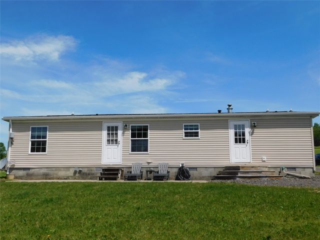 2261 CRANE Road, Edinboro, PA 16412