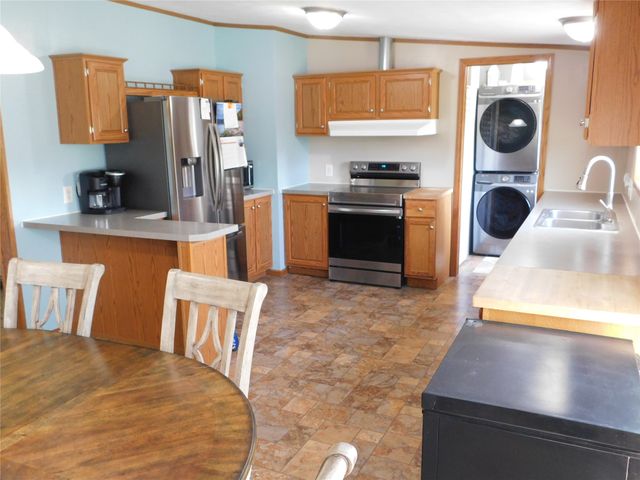 2261 CRANE Road, Edinboro, PA 16412