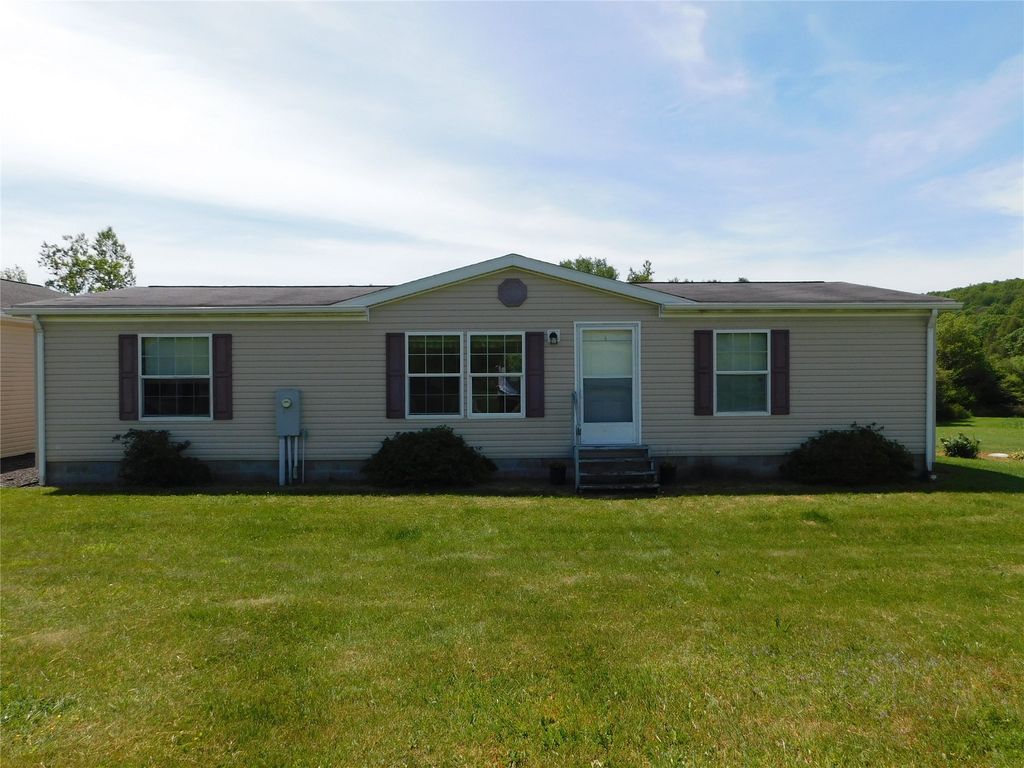 2261 CRANE Road, Edinboro, PA 16412