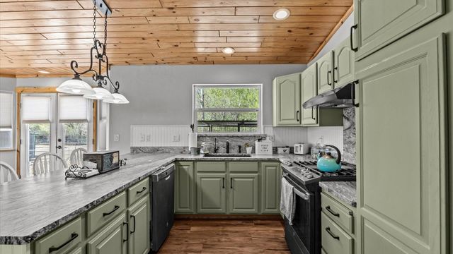21935 Oatman Road, Eckert, CO 81418