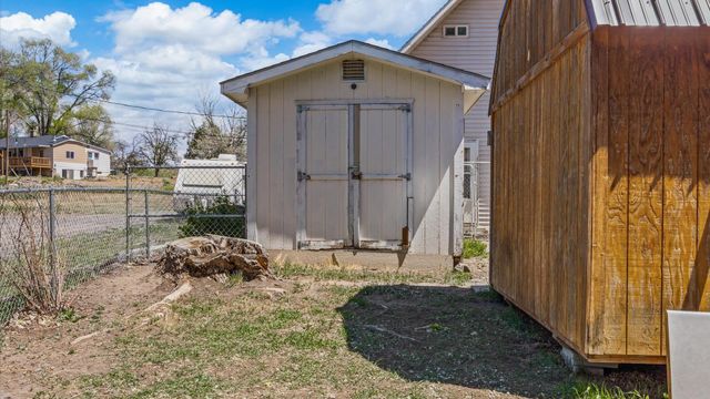 21935 Oatman Road, Eckert, CO 81418
