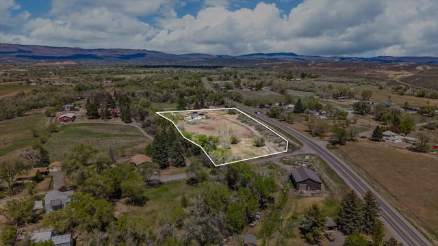 21935 Oatman Road, Eckert, CO 81418