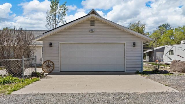 21935 Oatman Road, Eckert, CO 81418