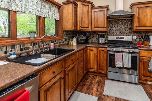 1358 Pershing Road, West Frankfort, IL 62896