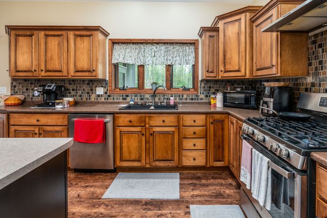 1358 Pershing Road, West Frankfort, IL 62896