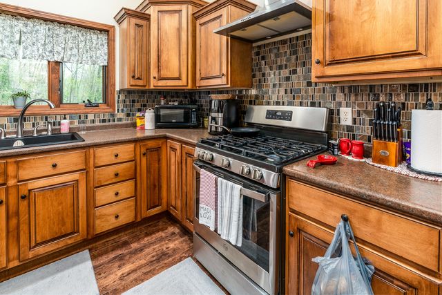 1358 Pershing Road, West Frankfort, IL 62896