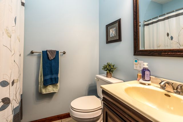 1358 Pershing Road, West Frankfort, IL 62896