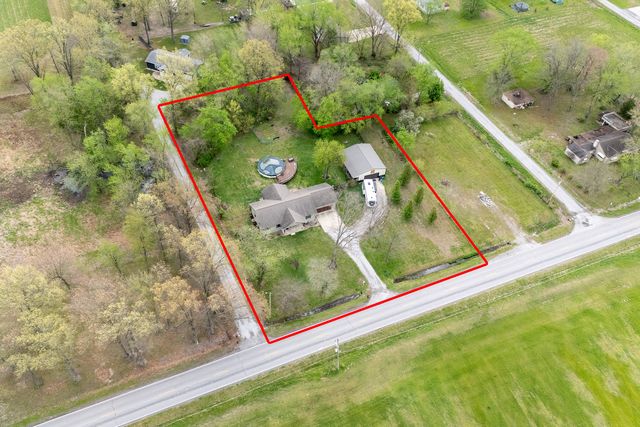 1358 Pershing Road, West Frankfort, IL 62896