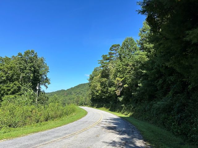 00 Burnt Leaf, Hayesville, NC 28904