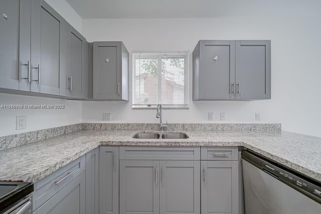 14708 NE 7th Ave 14710, Miami, FL 33161