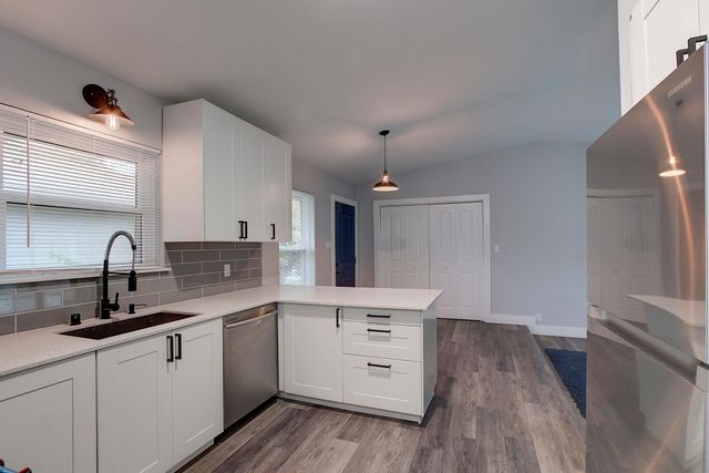 2305 Ventura DR B, Austin, TX 78741