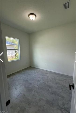 1042 N Bronze CT, Labelle, FL 33935