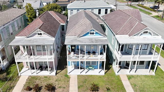 1604 Avenue L, Galveston, TX 77550