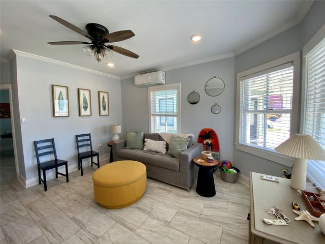 1604 Avenue L, Galveston, TX 77550