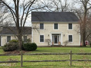 81 Back Bay Road, Bowling Green, OH 43402