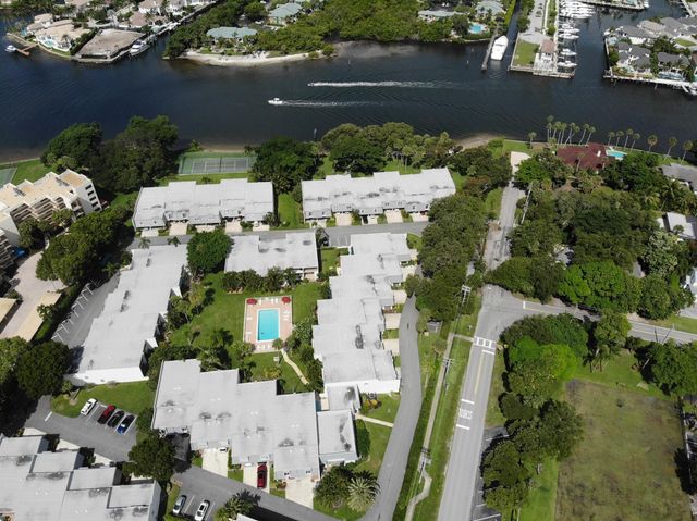 386 Golfview Road F, North Palm Beach, FL 33408