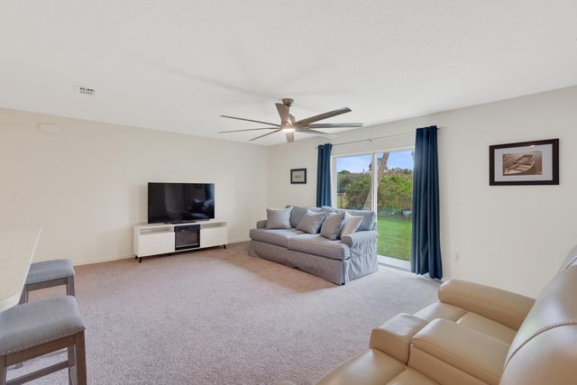 450 Kendall Avenue, Sebastian, FL 32958