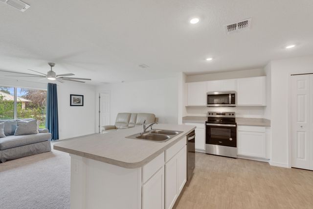 450 Kendall Avenue, Sebastian, FL 32958