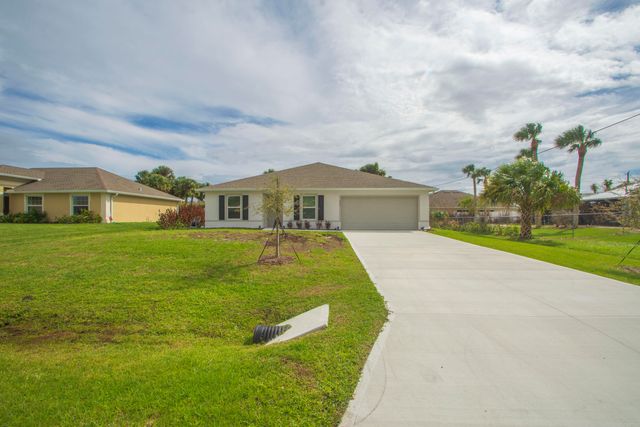 450 Kendall Avenue, Sebastian, FL 32958