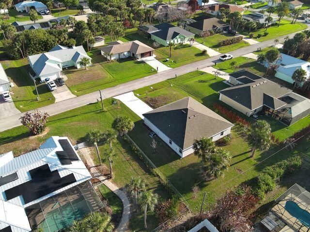 450 Kendall Avenue, Sebastian, FL 32958