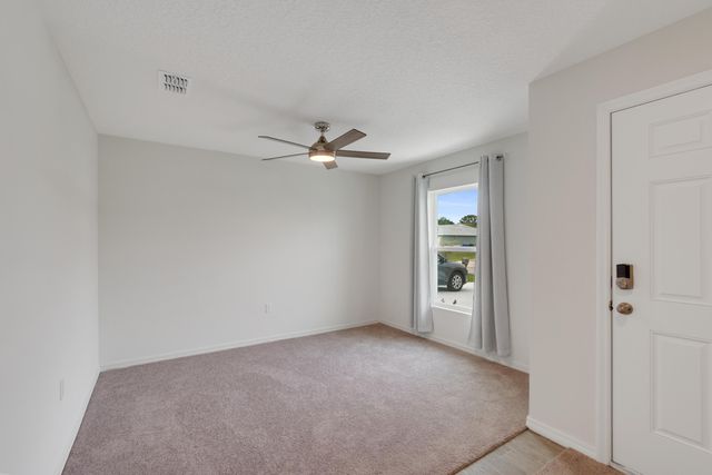 450 Kendall Avenue, Sebastian, FL 32958