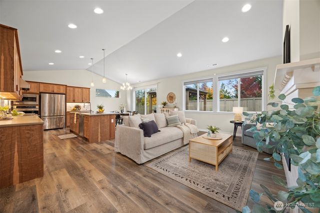 1016 Adams Court, Mount Vernon, WA 98274