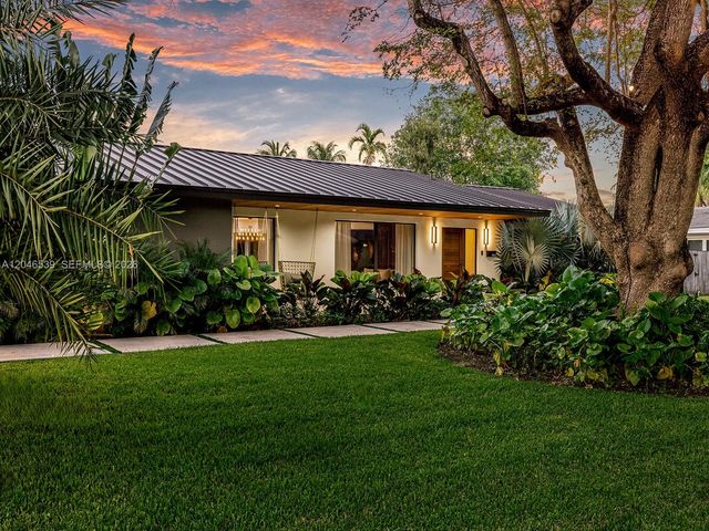 7945 SW 141st Ter, Palmetto Bay, FL 33158