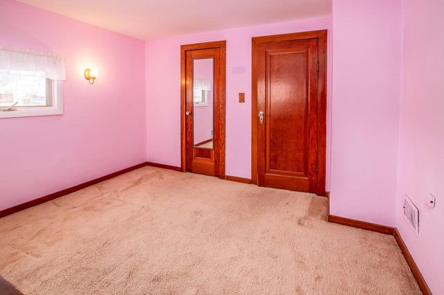 921 N Center STREET, Beaver Dam, WI 53916