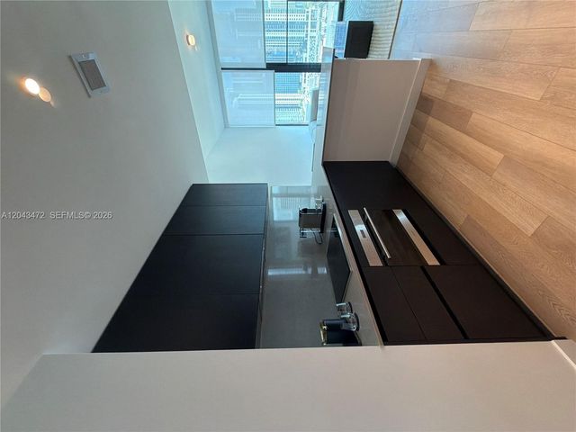 20 NE 11th St 2409, Miami, FL 33132