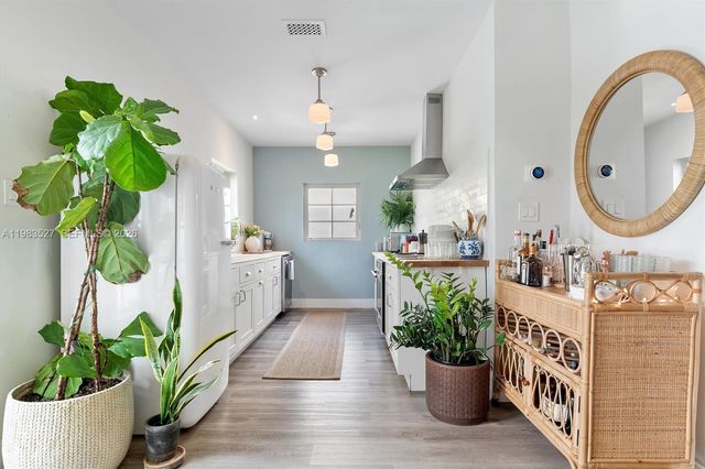 1024 Lenox Ave 1, Miami Beach, FL 33139