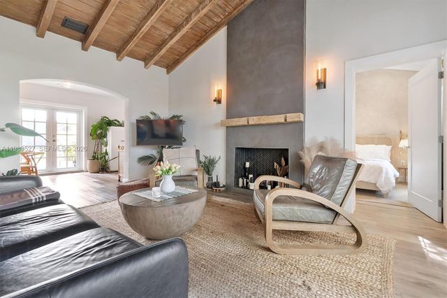 1024 Lenox Ave 1, Miami Beach, FL 33139