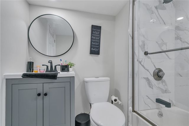 215 Kenyon Avenue, Pawtucket, RI 02861