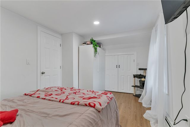 215 Kenyon Avenue, Pawtucket, RI 02861