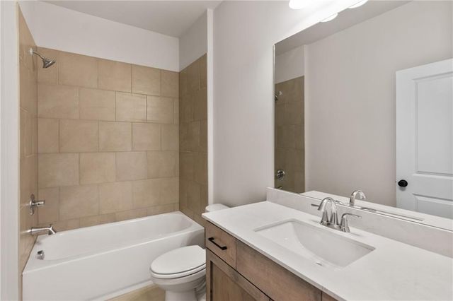 5470 Bandolino Lane 431, Peachtree Corners, GA 30092