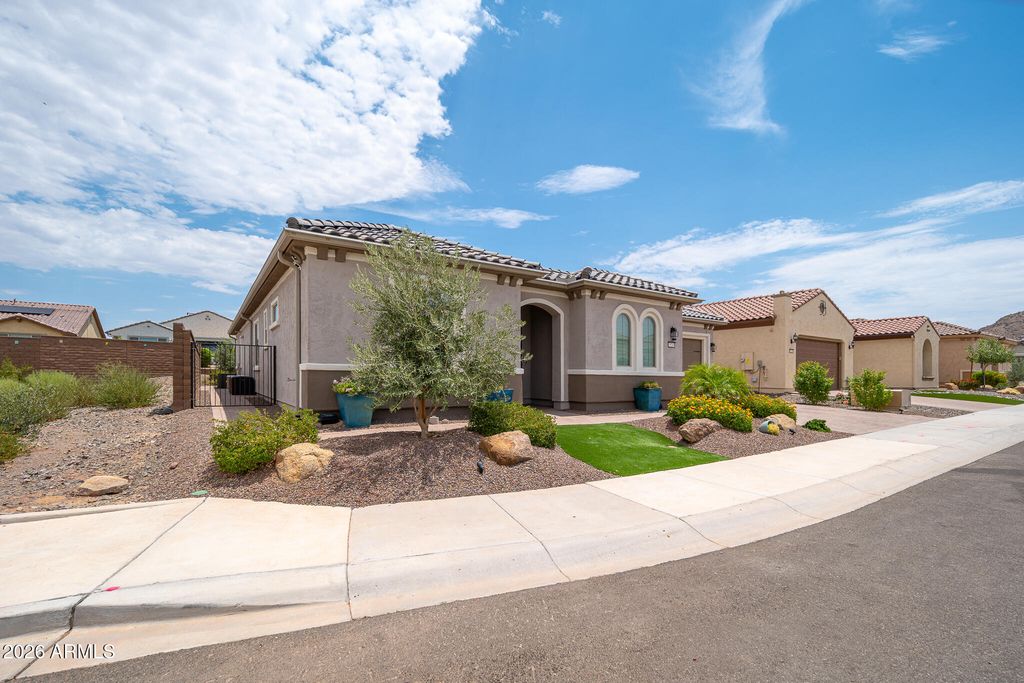 19249 N 268TH Lane, Buckeye, AZ 85396 — photo 5