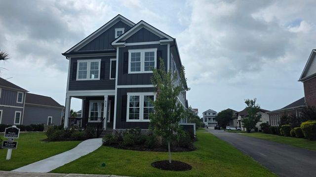 828 Crystal Water Way, Myrtle Beach, SC 29579