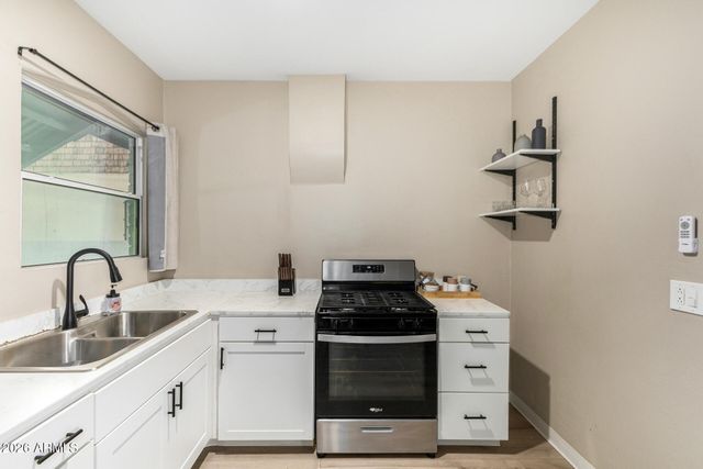 1317 W MONROE Street, Phoenix, AZ 85007