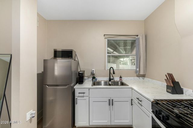 1317 W MONROE Street, Phoenix, AZ 85007