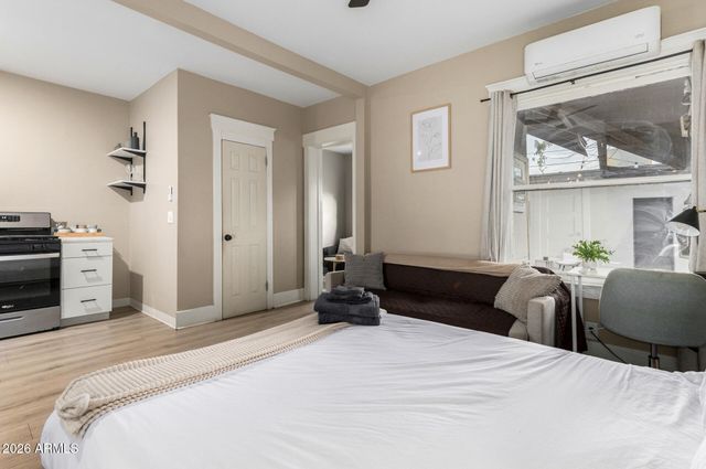 1317 W MONROE Street, Phoenix, AZ 85007