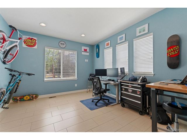 15992 Lookout Pt, Broomfield, CO 80023