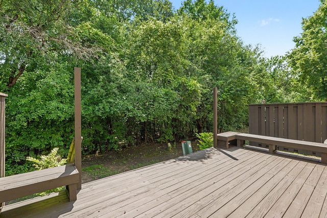 360 Golfview Court 360, Bloomingdale, IL 60108