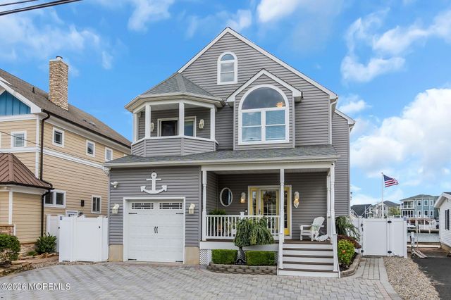 34 Bay Point Drive, Toms River, NJ 08753