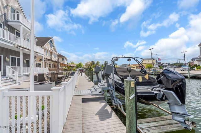 34 Bay Point Drive, Toms River, NJ 08753