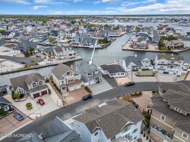 34 Bay Point Drive, Toms River, NJ 08753